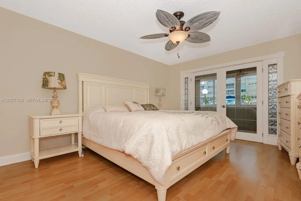 330 SE 2nd St #101H Hallandale Beach, FL 33009
