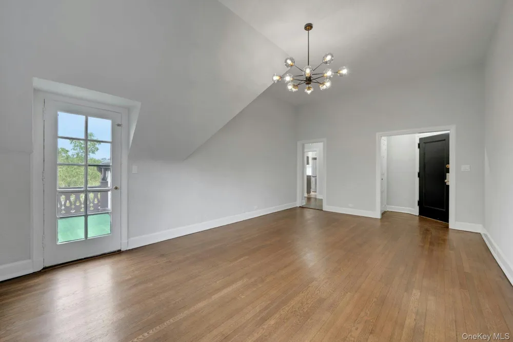 64 kensington Road #3B Bronxville, NY 10708
