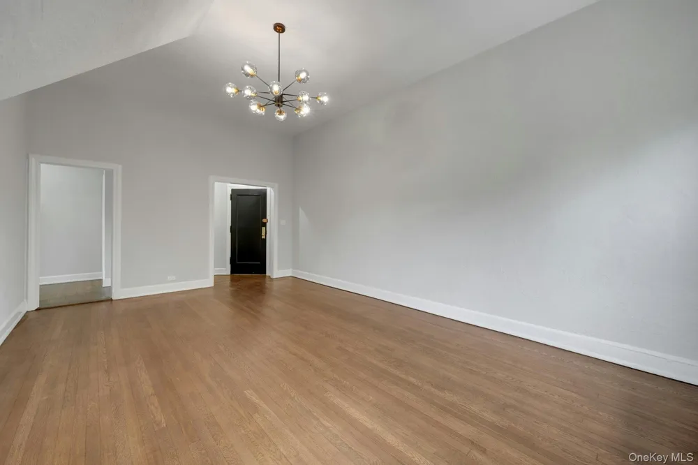 64 kensington Road #3B Bronxville, NY 10708