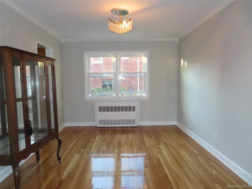 20809 Bardwell Avenue Queens Village, NY 11429