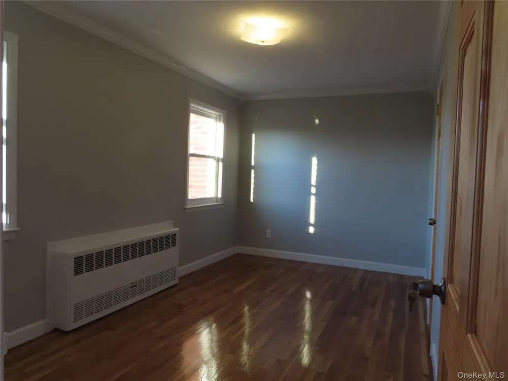 20809 Bardwell Avenue Queens Village, NY 11429