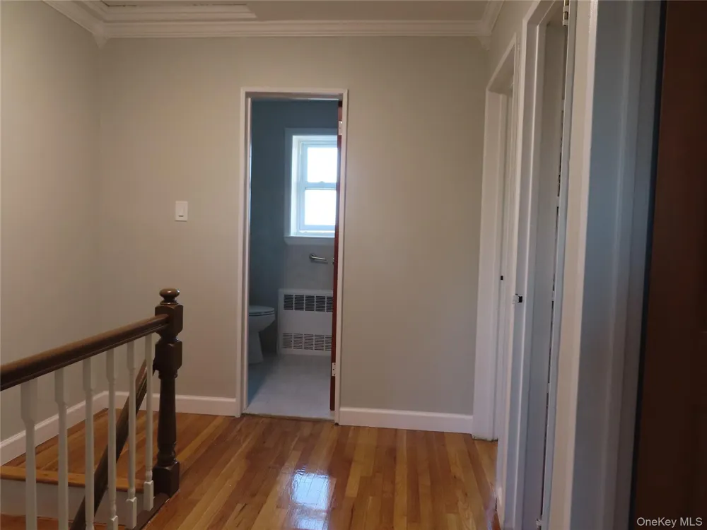 20809 Bardwell Avenue Queens Village, NY 11429