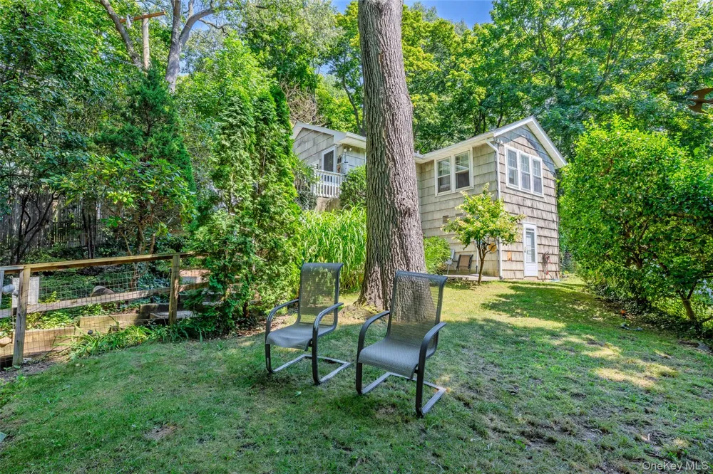 3 Lane M Huntington, NY 11743