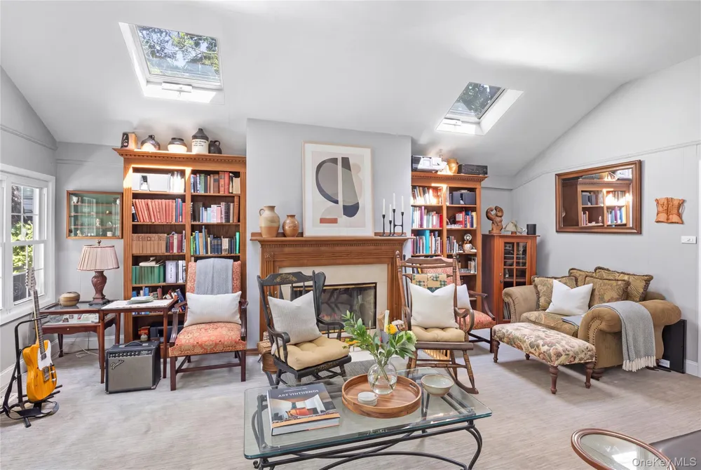 3 Lane M Huntington, NY 11743