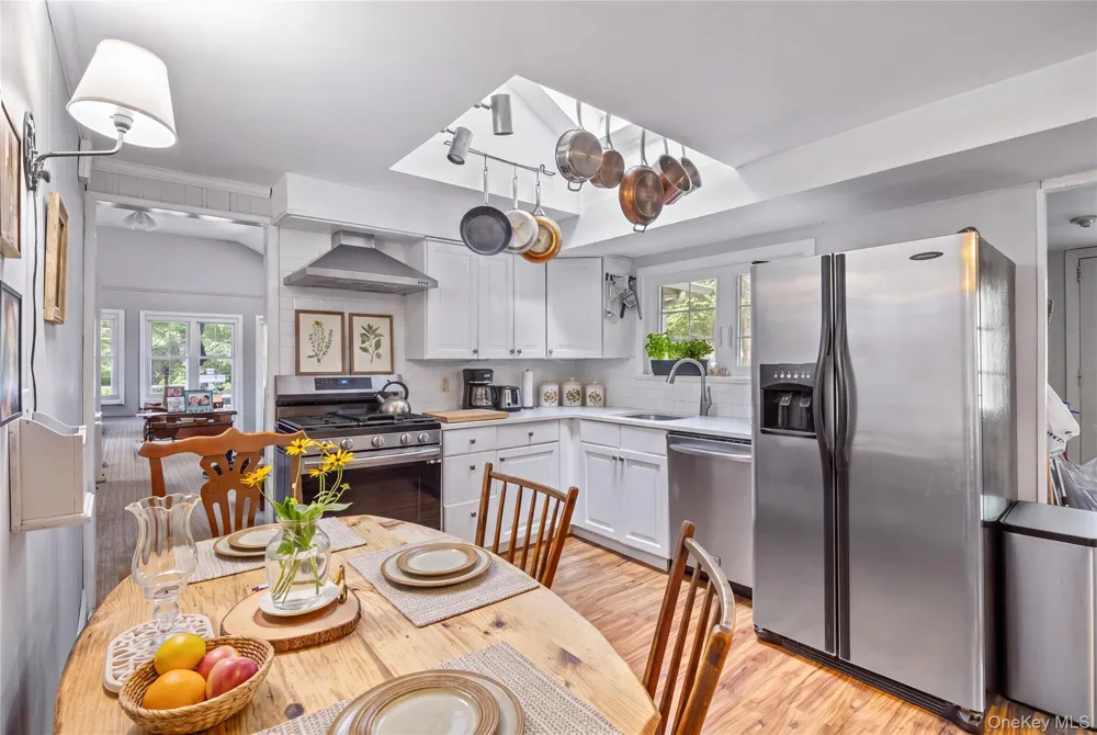 3 Lane M Huntington, NY 11743