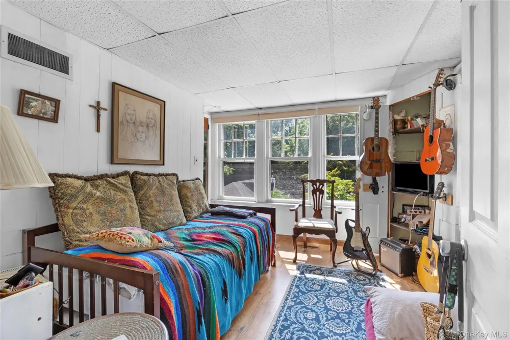 3 Lane M Huntington, NY 11743