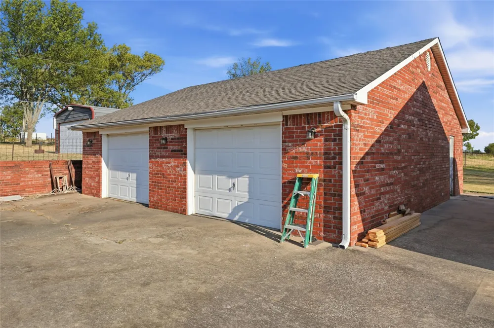 16865 E 570 ROAD Inola, OK 74036