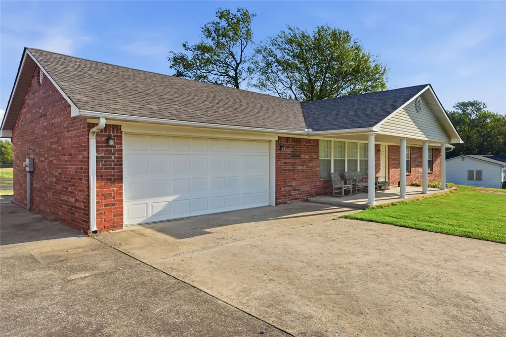 16865 E 570 ROAD Inola, OK 74036