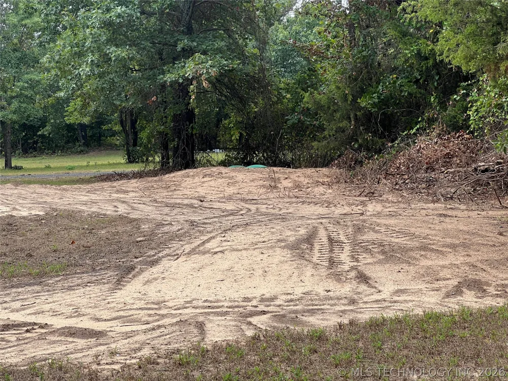 20 S 4207 ROAD Eufaula, OK 74432