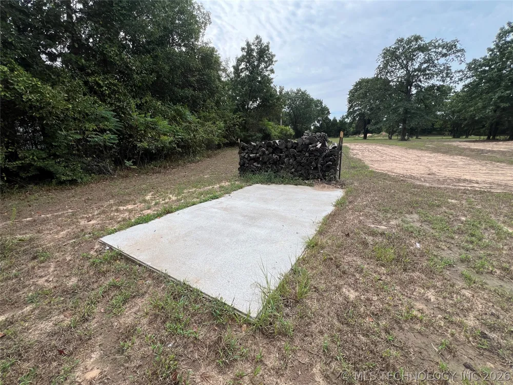 20 S 4207 ROAD Eufaula, OK 74432