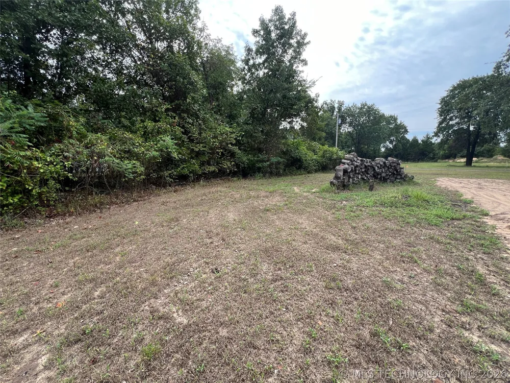 20 S 4207 ROAD Eufaula, OK 74432