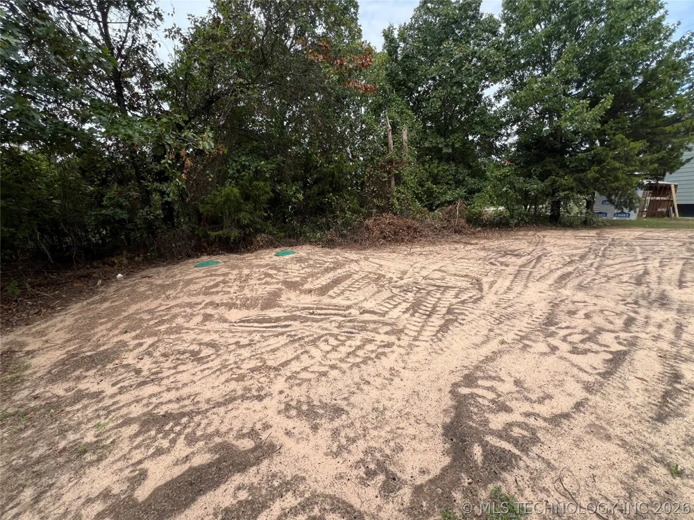 20 S 4207 ROAD Eufaula, OK 74432