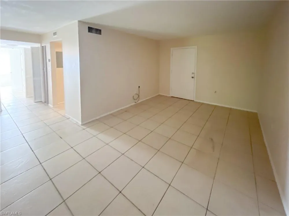 1915 Braman Avenue #4 Fort Myers, FL 33901