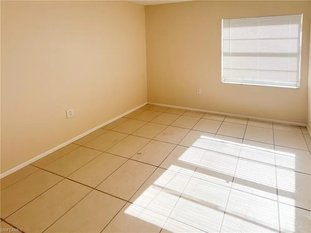 1915 Braman Avenue #4 Fort Myers, FL 33901