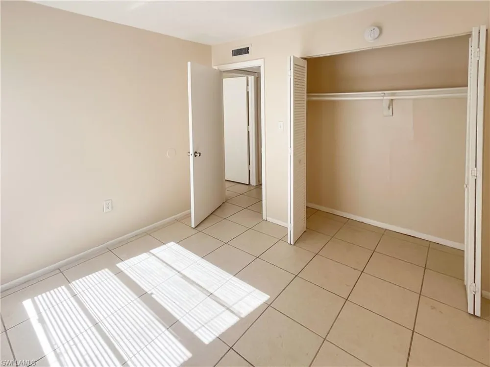 1915 Braman Avenue #4 Fort Myers, FL 33901