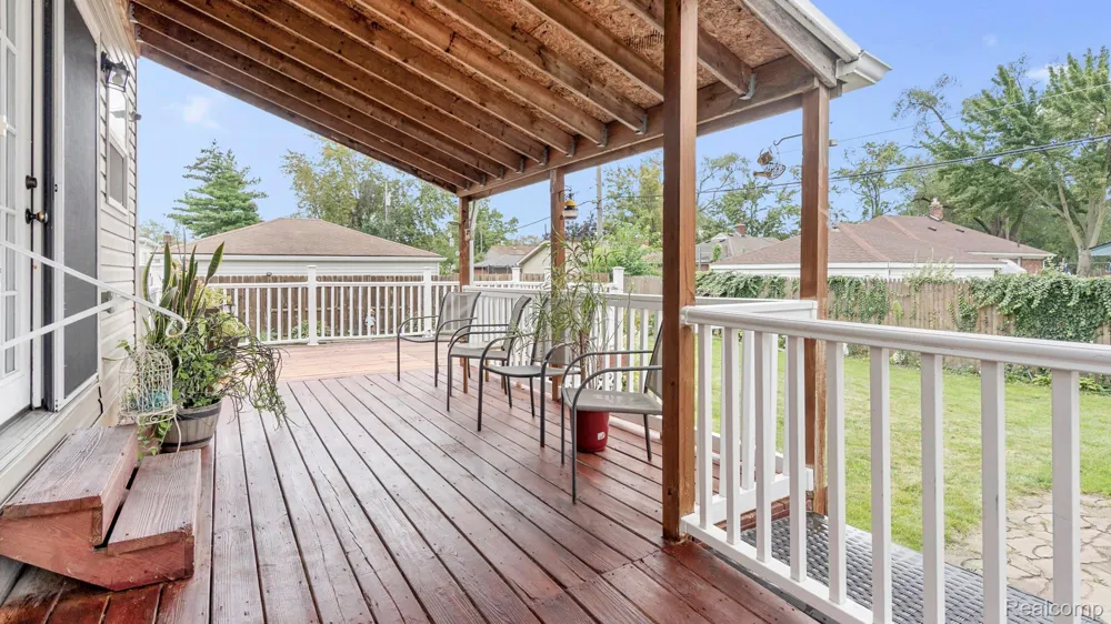 961 Capitol Avenue Lincoln Park City, MI 48146