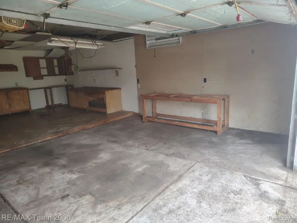 30501 W Jefferson Avenue Gibraltar City, MI 48173
