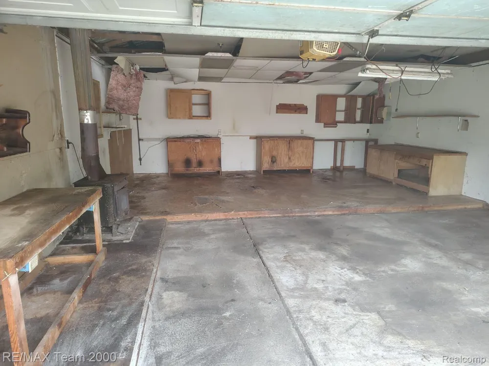 30501 W Jefferson Avenue Gibraltar City, MI 48173