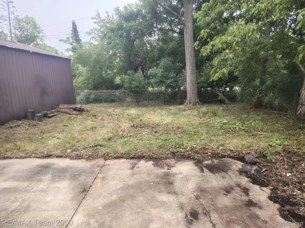 30501 W Jefferson Avenue Gibraltar City, MI 48173