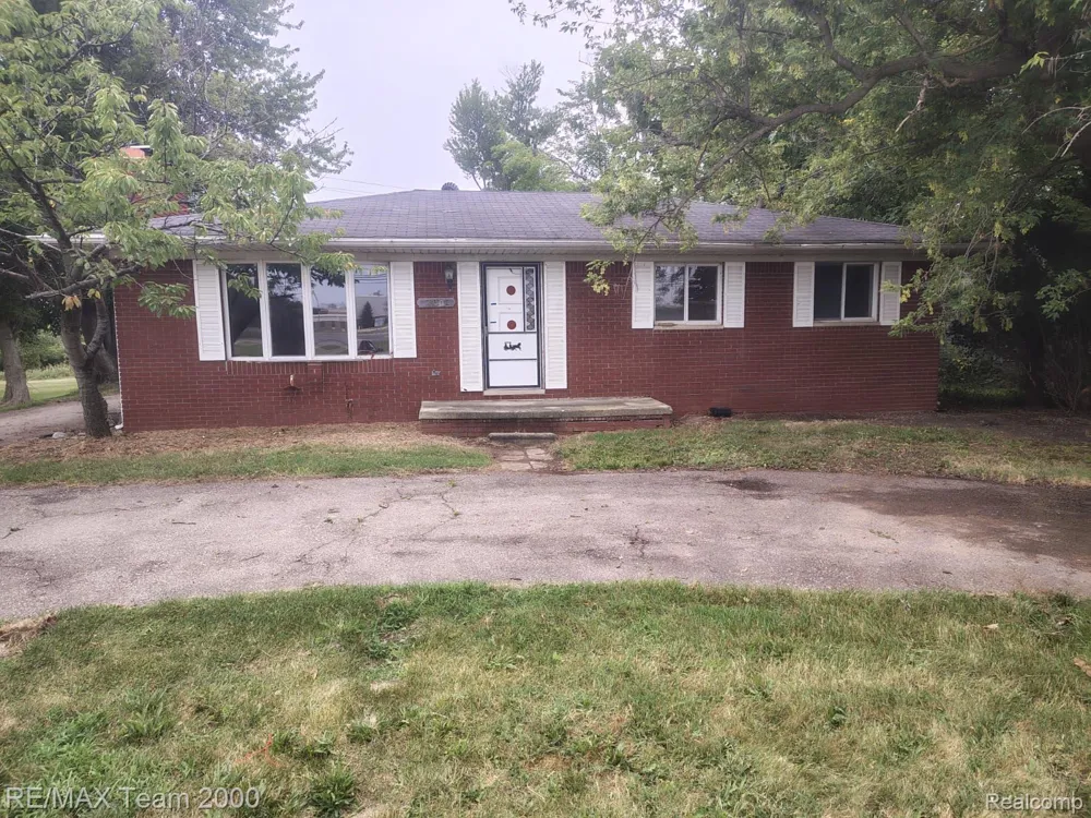 30501 W Jefferson Avenue Gibraltar City, MI 48173