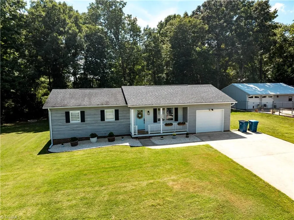 725 Beech Street Yadkinville, NC 27055