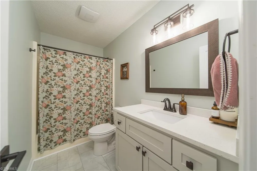 725 Beech Street Yadkinville, NC 27055