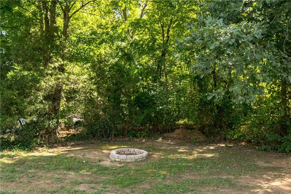 725 Beech Street Yadkinville, NC 27055