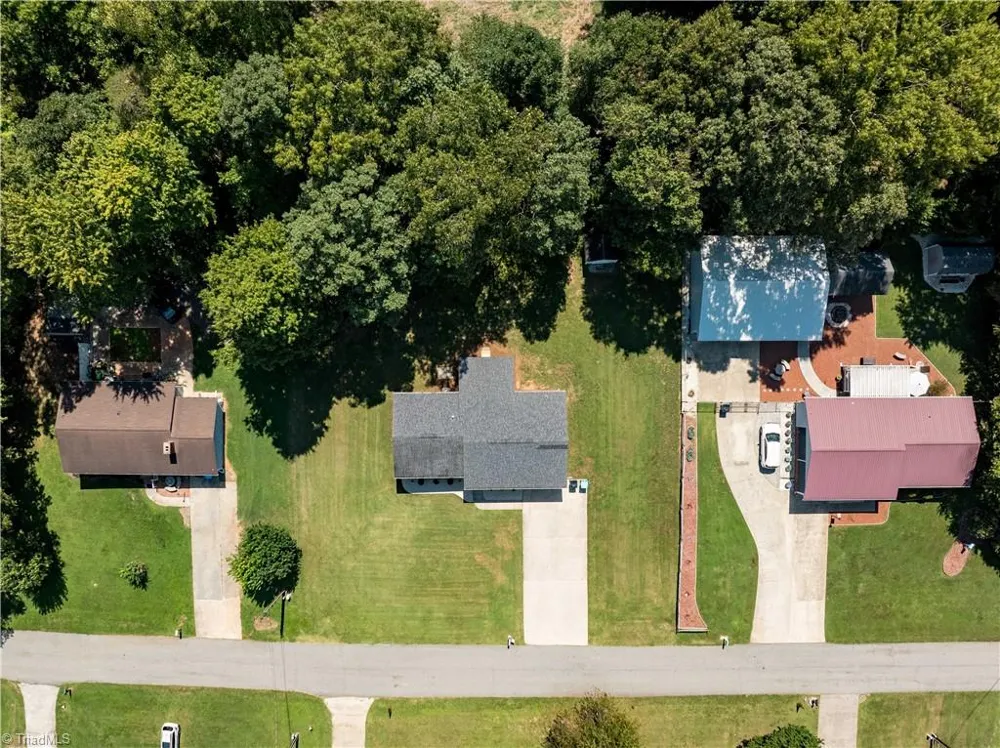 725 Beech Street Yadkinville, NC 27055