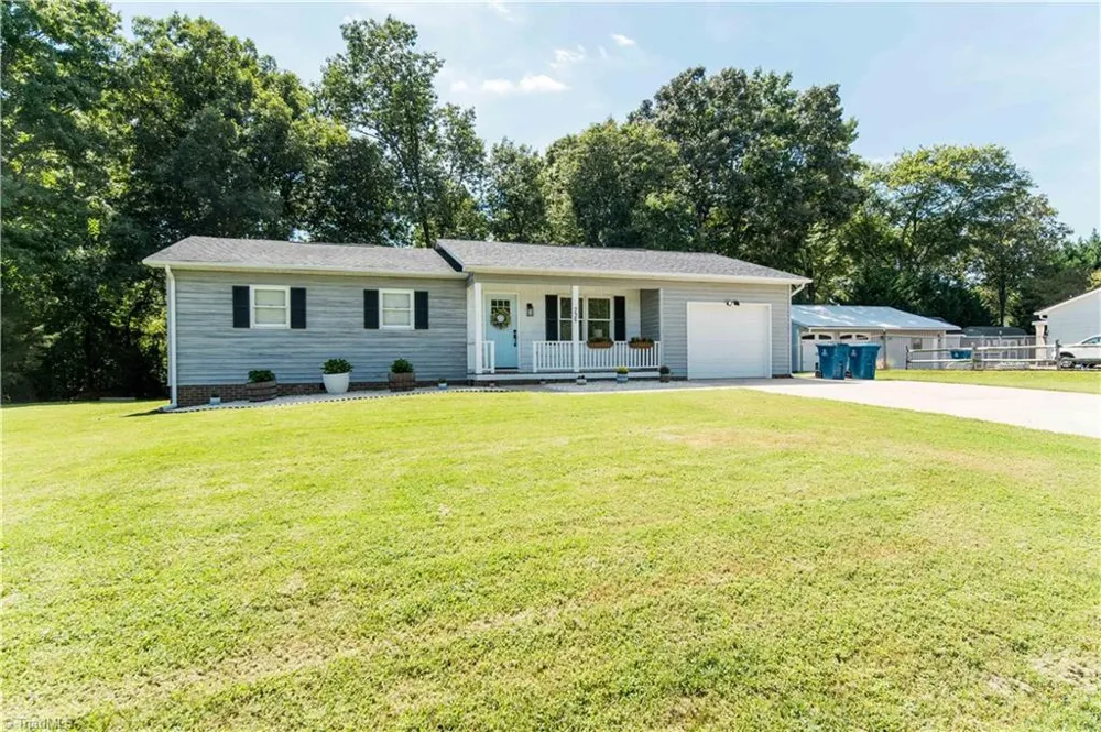 725 Beech Street Yadkinville, NC 27055