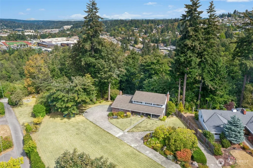 12406 SE 47th Street Bellevue, WA 98006