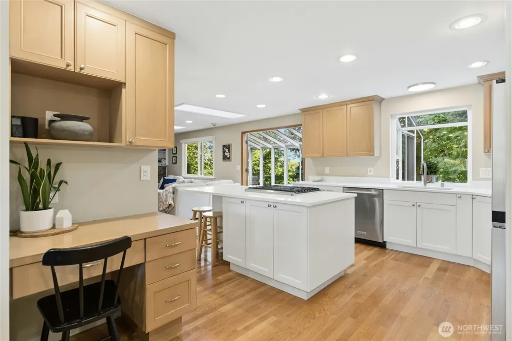 12406 SE 47th Street Bellevue, WA 98006