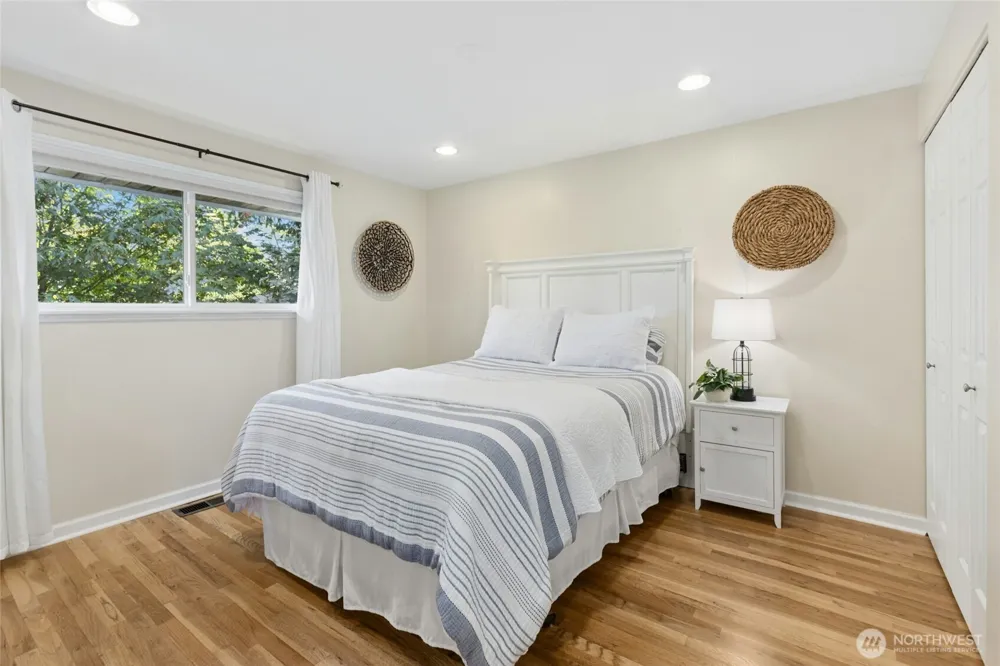 12406 SE 47th Street Bellevue, WA 98006