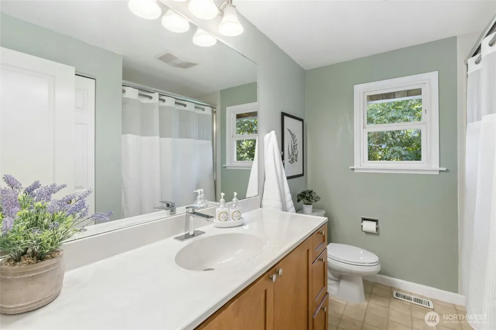 12406 SE 47th Street Bellevue, WA 98006