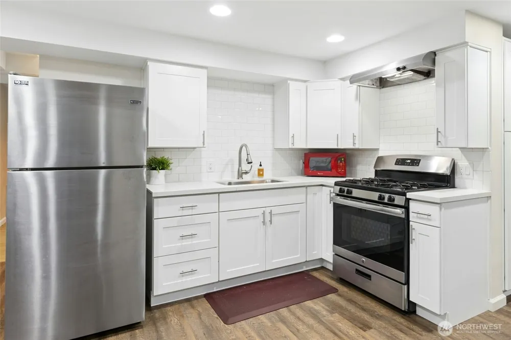 12406 SE 47th Street Bellevue, WA 98006