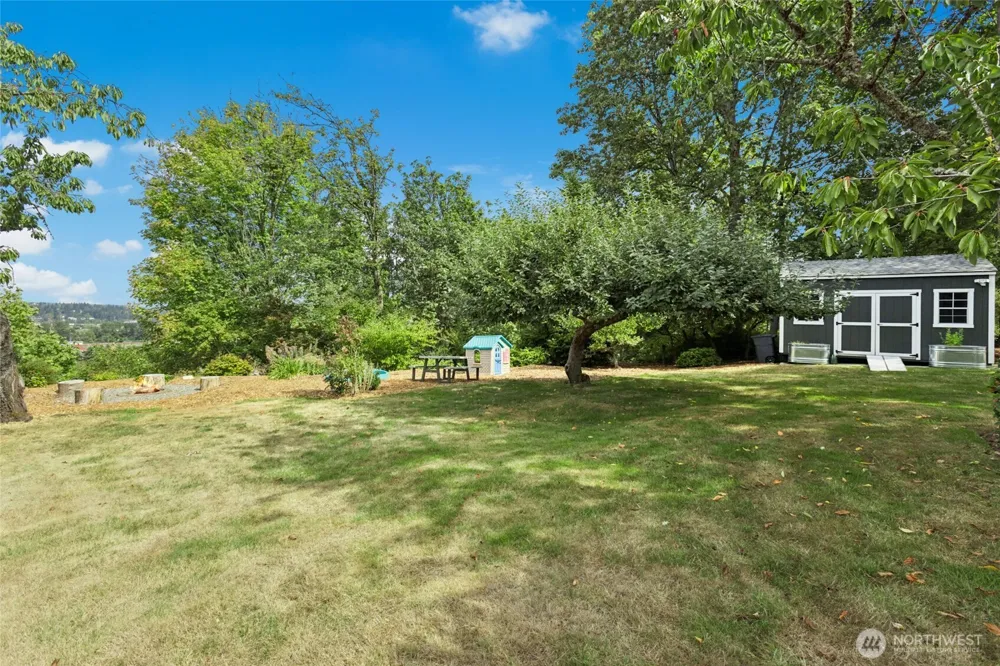 12406 SE 47th Street Bellevue, WA 98006