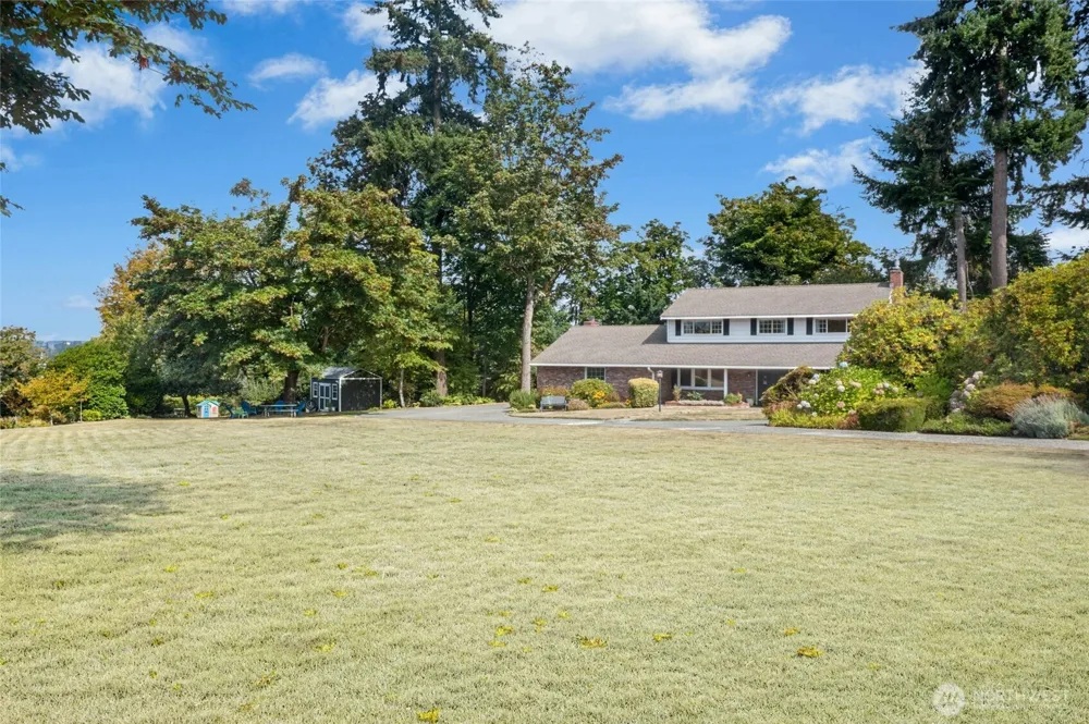 12406 SE 47th Street Bellevue, WA 98006