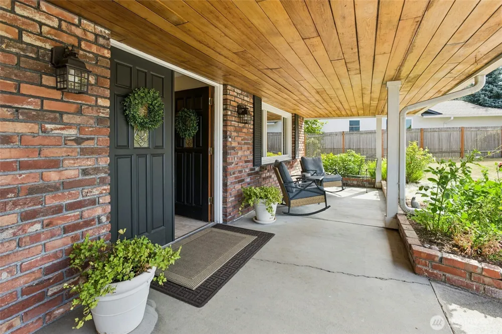12406 SE 47th Street Bellevue, WA 98006