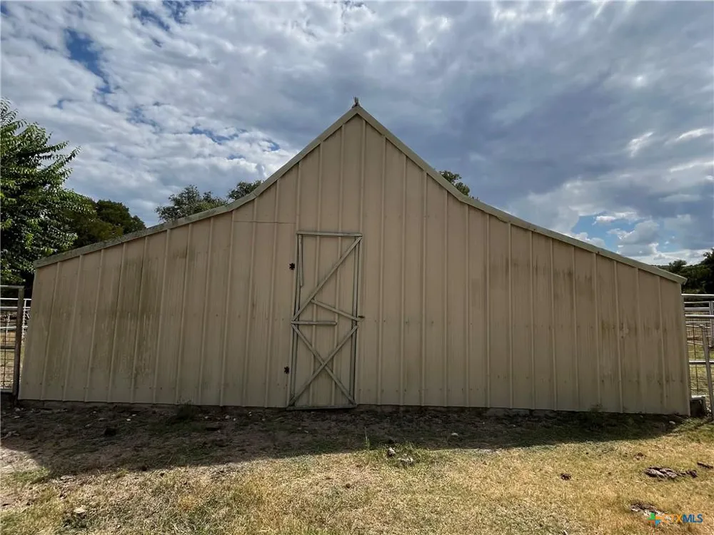 4009 Highway 183 Lampasas, TX 76550