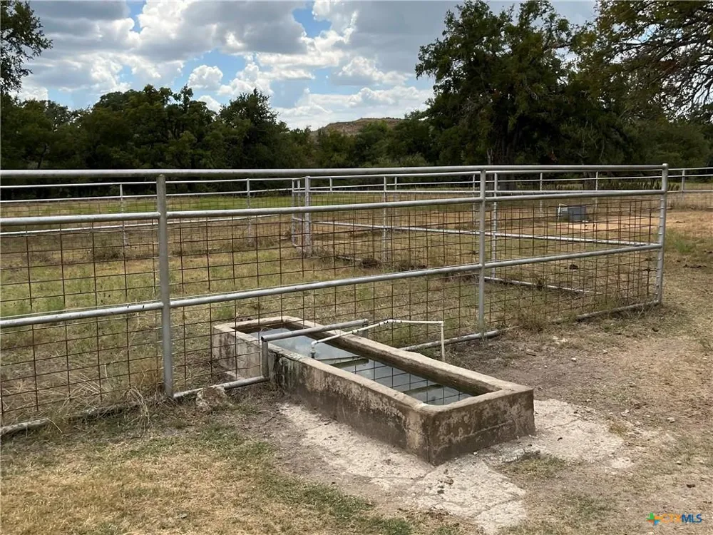 4009 Highway 183 Lampasas, TX 76550