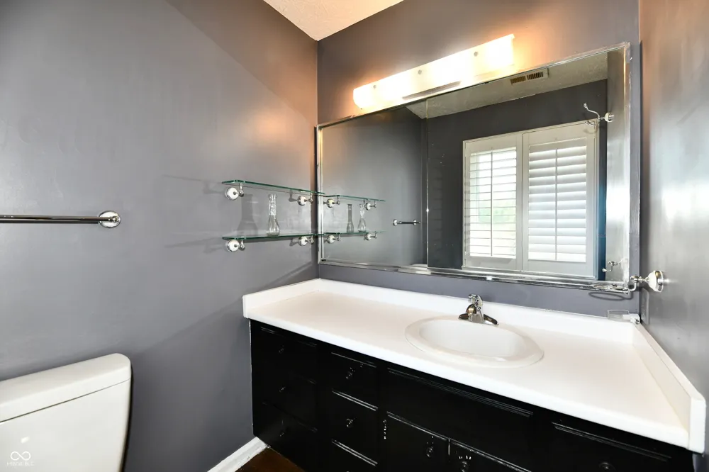 1110 Canterbury Indianapolis, IN 46260