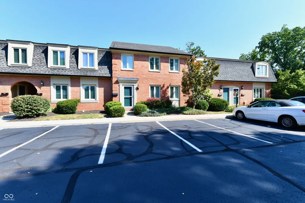 1110 Canterbury Indianapolis, IN 46260