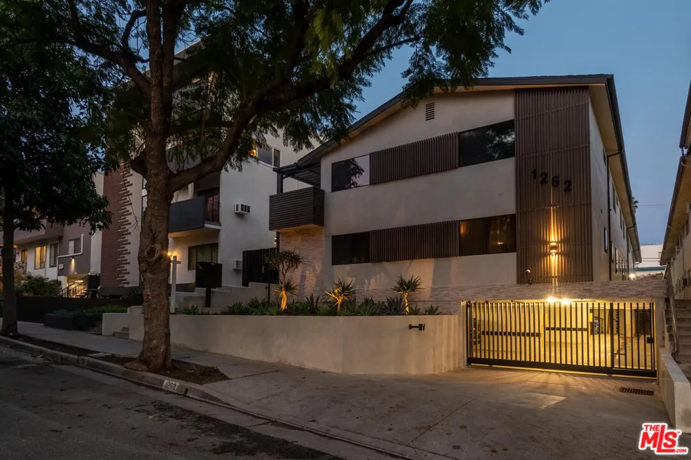 1262 Sweetzer Avenue West Hollywood, CA 90069