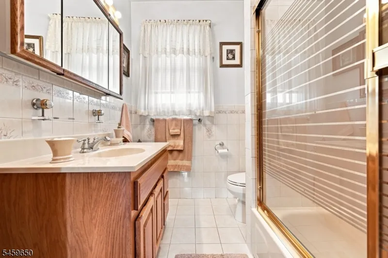 1022 Falls Ter Union, NJ 07083