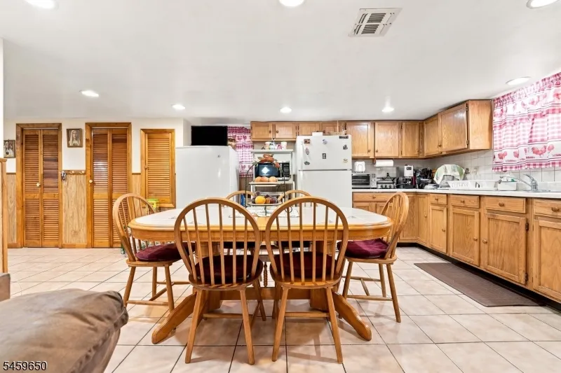 1022 Falls Ter Union, NJ 07083