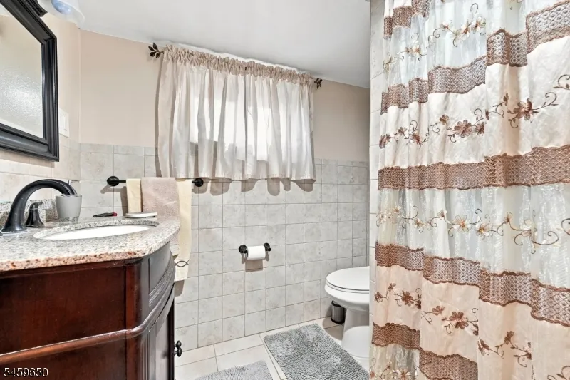 1022 Falls Ter Union, NJ 07083