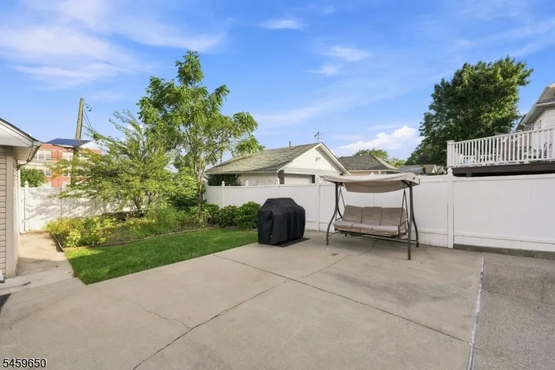 1022 Falls Ter Union, NJ 07083