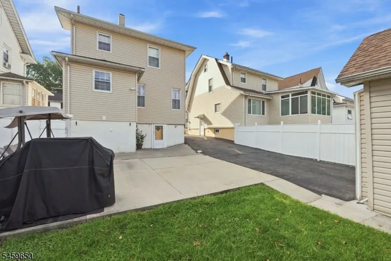 1022 Falls Ter Union, NJ 07083