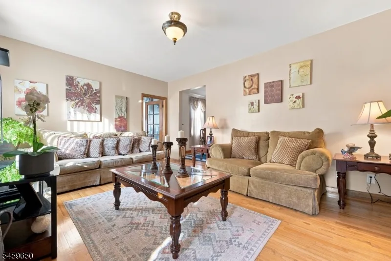 1022 Falls Ter Union, NJ 07083