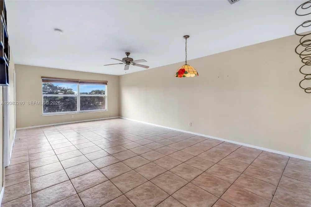 6570 Royal Palm Blvd #302J Margate, FL 33063