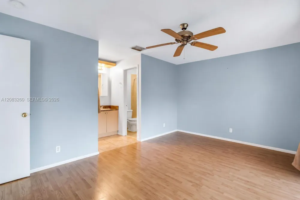6570 Royal Palm Blvd #302J Margate, FL 33063